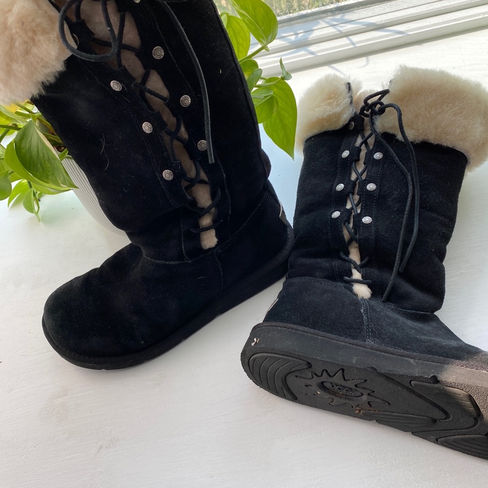 UGG size 8 lightly worn